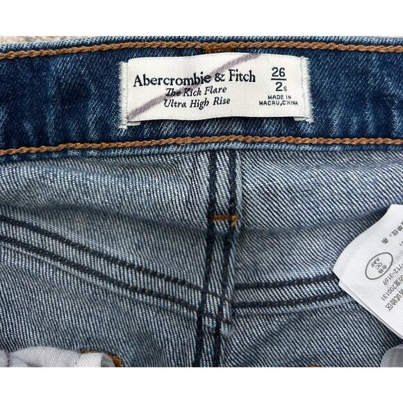 Abercrombie And Fitch Women’s The Kick Flare Ultra High Rise Denim Jeans 26/2S - Picture 4 of 6